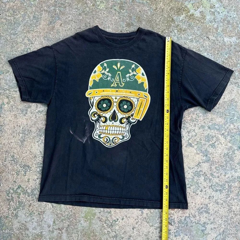 Vintage MLB Oakland A’s Y2K Shirt